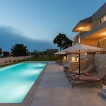 Levlante Villa *