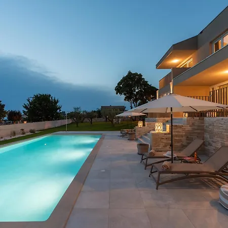 Levlante Villa *