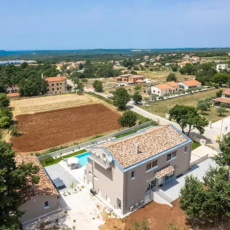 Levlante Villa *