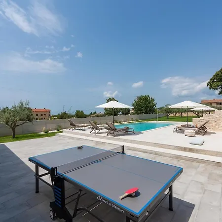 ヴィラ Levlante *