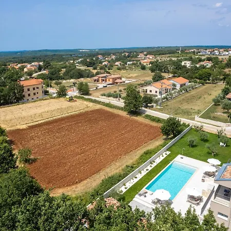 Levlante Villa *