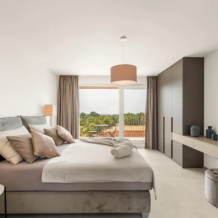 ヴィラ Levlante *